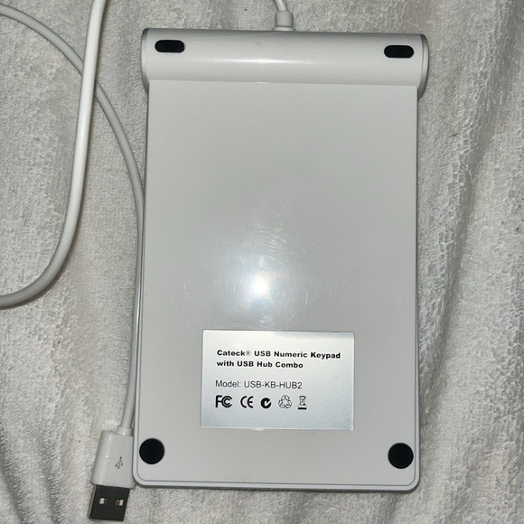 USB Laptop Number Pad - Picture 2 of 2